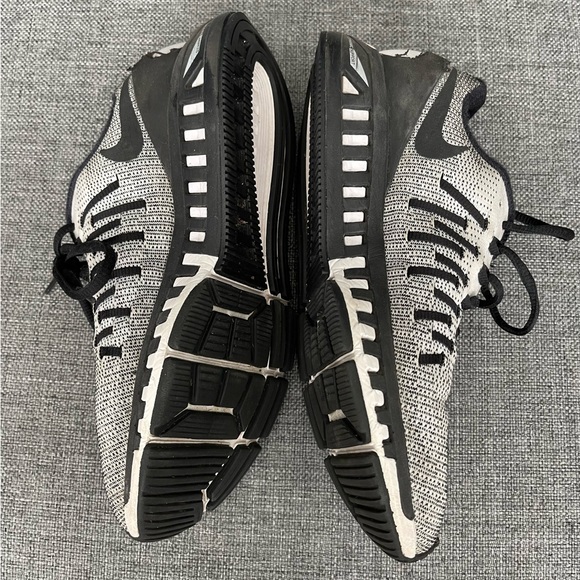 Well loved Nikes - Picture 7 of 7